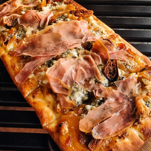 Fig, Prosciutto & Gorgonzola Flatbread.